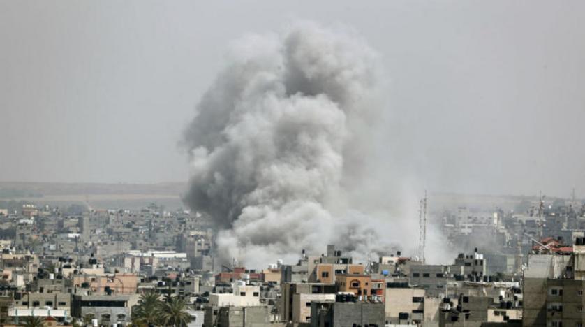 طائرات الاحتلال الإسرائيلي تقصف أراضي جنوب قطاع غزة