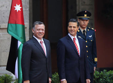 الملك: الأردن يعمل على إزالة العقبات أمام المستثمرين