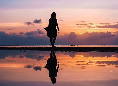 والله نفسي حد يحبني عنجد ويخاف عليّ