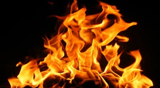 زوج ينتحر بحرق نفسه عند “حماته”