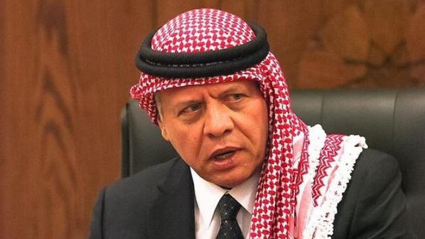 الملك يعزي أسرة الصحفية شيرين أبو عاقلة ويدين الجريمة بحقها