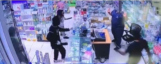 عمان: سطو مسلح على صيدلية وسلب مبلغ مالي