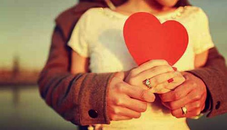 4 أفكار لتكوني الزوجة الرومانسية بنظر الشريك !!