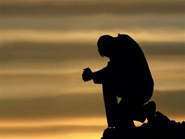 أخي ما زال مصدوم من حبيبته !!