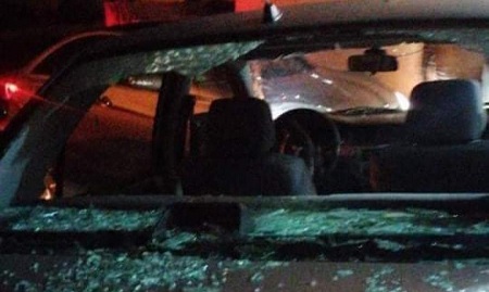 القبض على فتيات قاما بكسر زجاج العشرات من السيارات في الحي الشرقي باربد