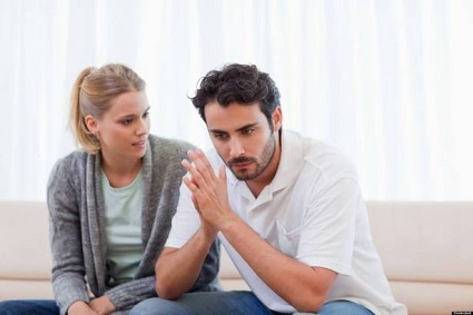 العلاقة الزوجية.. 5 صفات سلبية يكره أن يراها فيكِ !