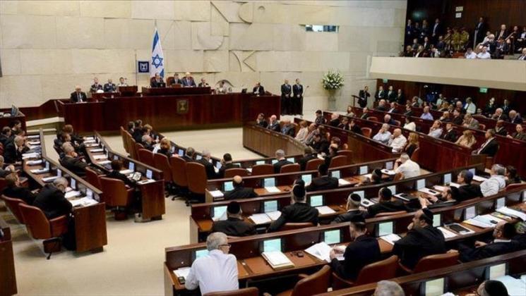 مشروع قانون اسرائيلي: خصم 1.1 مليار شاقل سنويا من المستحقات الفلسطينية بسبب “دعم الإرهاب”!