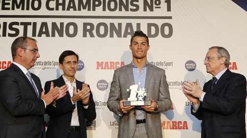 كريستيانو رونالدو يتوج بجائزة الأفضل في دوري الأبطال