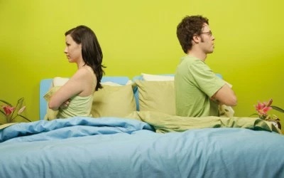 هل تعانين من الاكتئاب بعد العلاقة الحميمة ؟