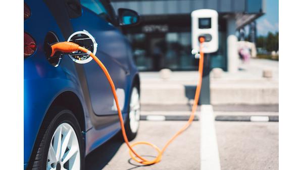 دون الدعم.. فواتير مالكي السيارات الكهربائية قد ترتفع 30 ديناراً