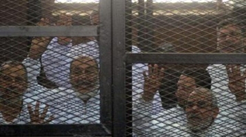 مصر.. الحكم بالاعدام على 182 اخوانيا بينهم المرشد