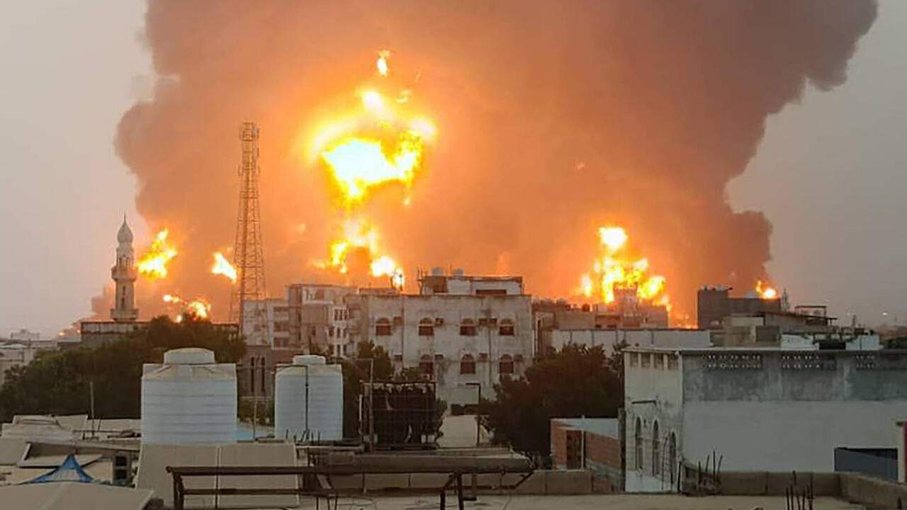 مصادر حوثية تعلن عدد قتلى ومصابي هجمات إسرائيل على اليمن