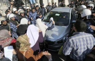 موظفون في السلطة: لترحل حكومة الحمدالله وادخار مصاريفها أولى من صرفها