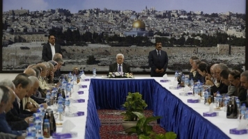 اللجنة السياسية للقيادة الفلسطينية ترفض مقترحات كيري