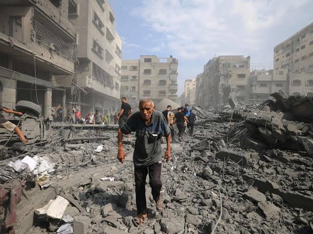 غزة.. مقتل 14 فلسطينيا نتيجة هجمات الجيش الإسرائيلي