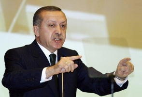 أردوغان يهدد بحظر “يوتيوب” و”فيس بوك” بعد الانتخابات البلدية