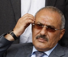 صحيفة: صالح حاول قبل أيام مغادرة اليمن عبر طائرة روسية لكنه فشل