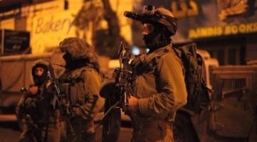 إصابة 4 فلسطينيين برصاص الاحتلال الإسرائيلي واعتقال 15 في الضفة