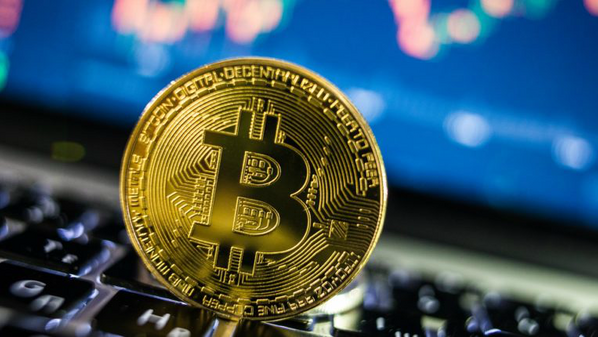 منصات تداول البيتكوين وكيفية التعامل معها