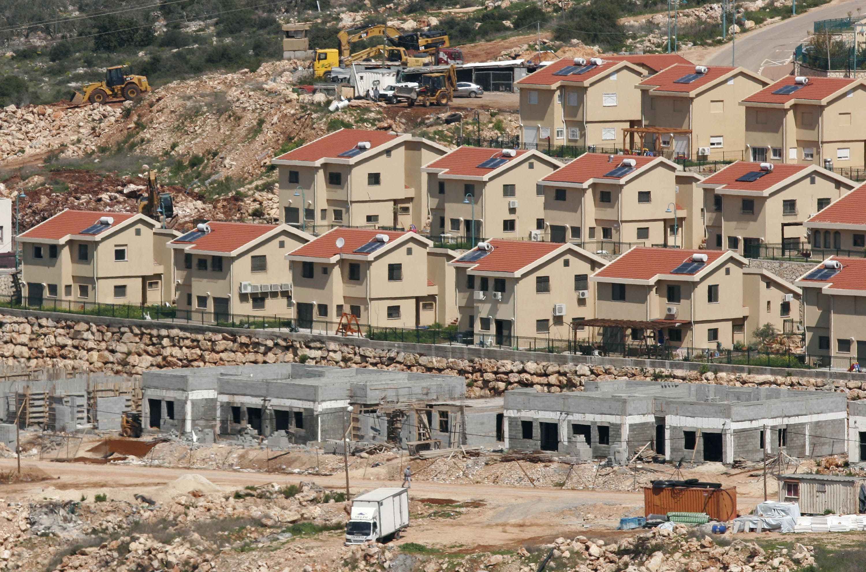 دبلوماسيون فرنسيون وبريطانيون سابقون:فلسطين تمحى أمام أعيننا