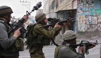 فيديو يوضح كيف يقتل جنود الاحتلال الشبان الفلسطينيين