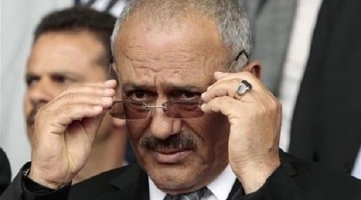 صحيفة: صالح خارج اليمن وانهاء اي دور سياسي له ولاسرته