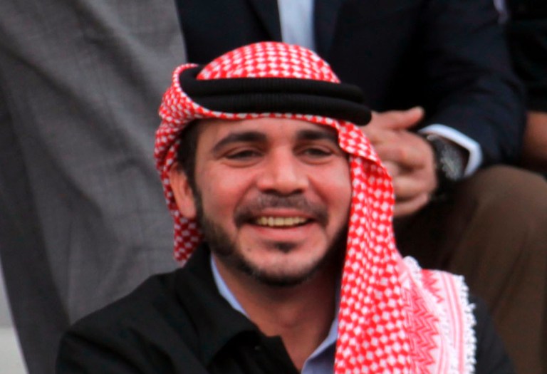الاتحاد العربي للصحافة الرياضية يُؤكد تأييده لترشح الأمير علي