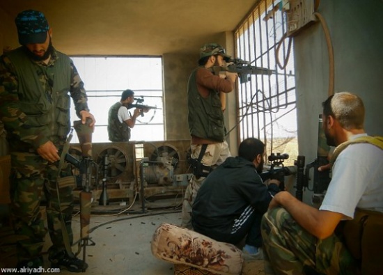 الجيش الحر يعلن بداية “تحرير” إدلب 