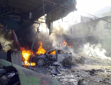 مقتل 20 شخصا على الأقل بتفجير سيارة مفخخة في إدلب 