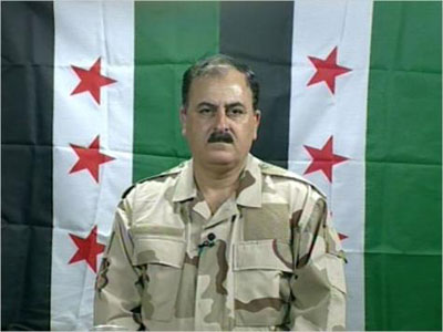 قيادة اركان الجيش السوري الحر تنفي فرار رئيسها