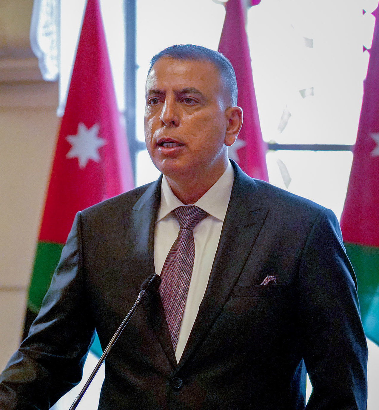 وزير الداخلية يشيد بروح المسؤولية العالية للمشاركين بالوقفات التضامنية مع الفلسطينيين