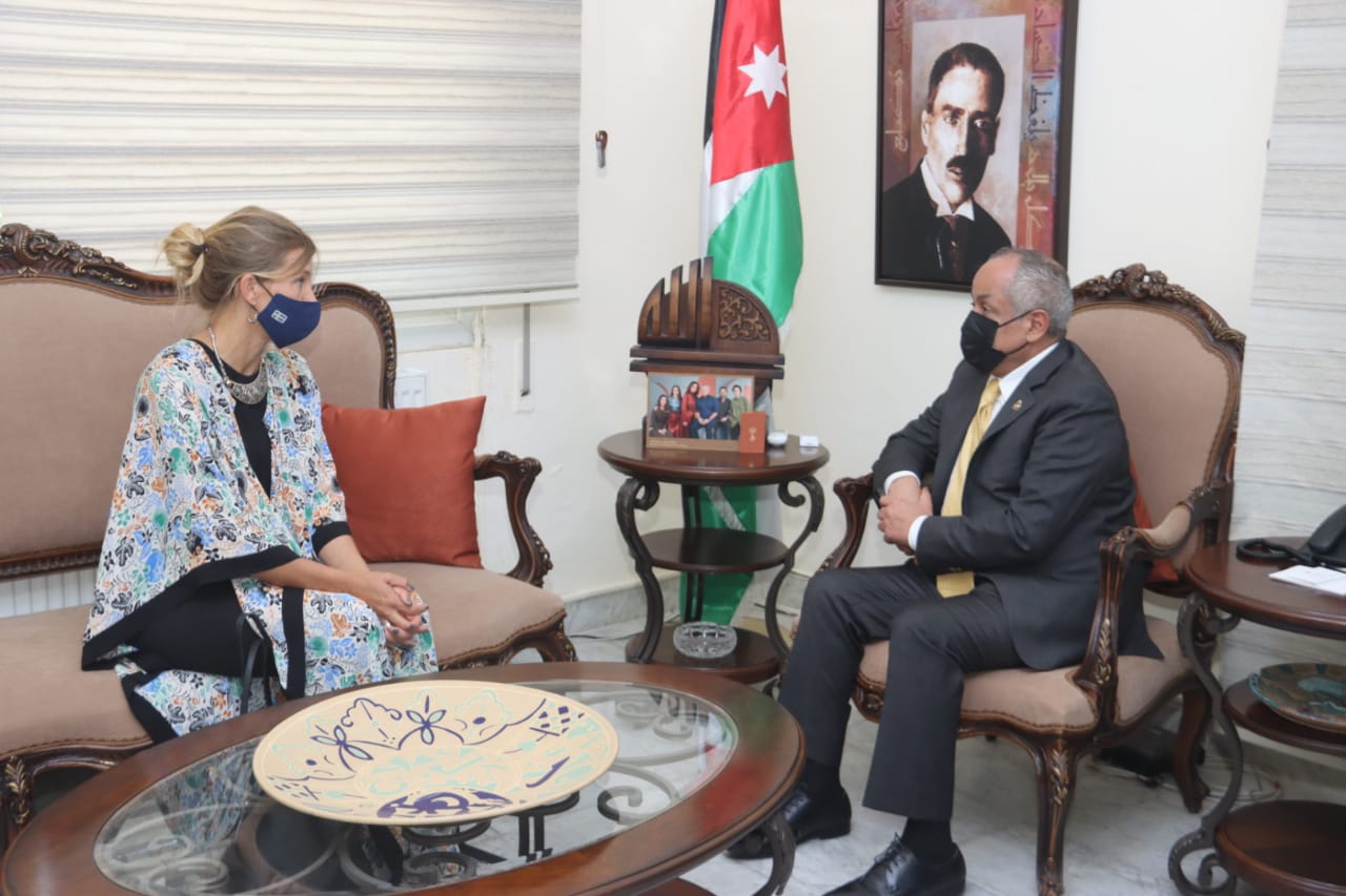 وزير الثقافة يبحث مع السفيرة السويدية سبل تعزيز العلاقات المشتركة