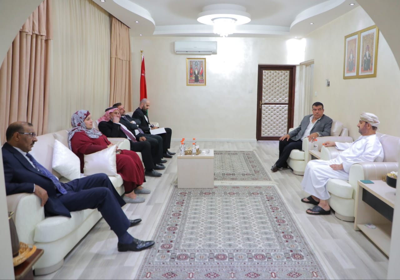 الأخوة البرلمانية مع دول الخليج العربي تبحث والسفير العُماني تعزيز التعاون