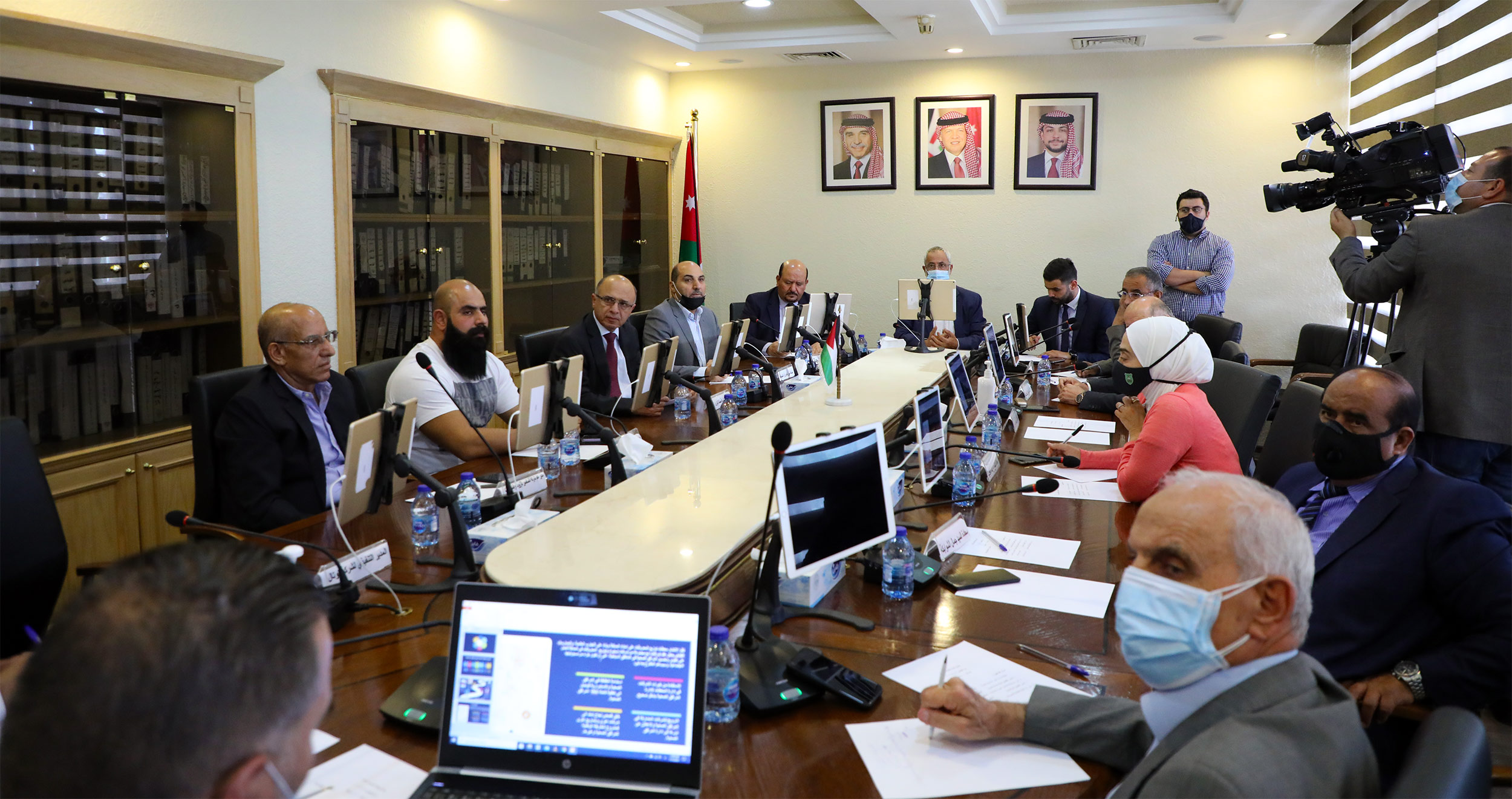 لجنة خدمات الأعيان تدعو لاعتماد تصاميم مُبتكرة للمرافق الصحية العامة