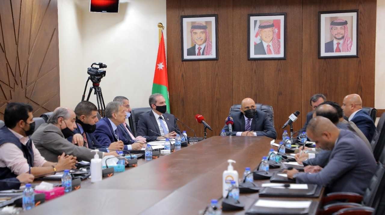 صحة النواب تبحث رواتب أطباء القطاع الخاص وتطورات الوضع الوبائي في المملكة