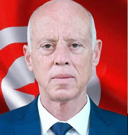 الرئيس التونسي يمدد العمل بالإجراءات الاستثنائية في البلاد