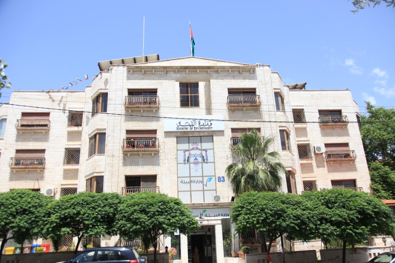 وزارة البيئة تتسلم طائرة ضمن مشروع الرصد الوطني