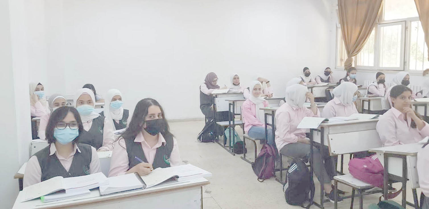 مدير مدرسة اليرموك: العملية التعليمية تسير بكل انتظام ولا نقص بالكوادر