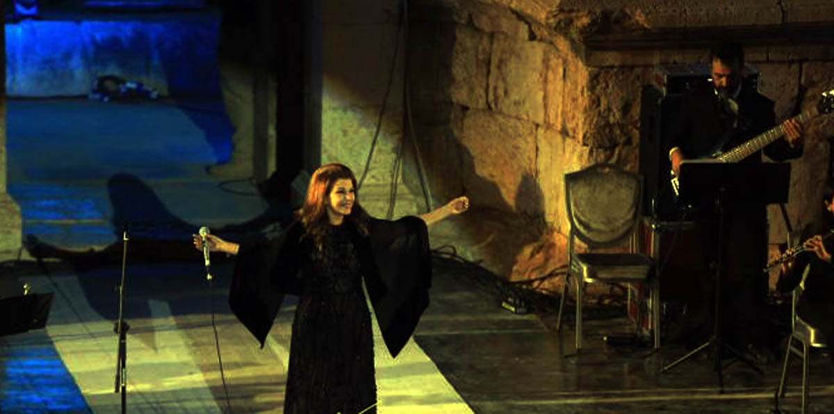 الفنانة الرومي تستهل الحفلات الفنية في جرش بأمسية على المدرج الجنوبي