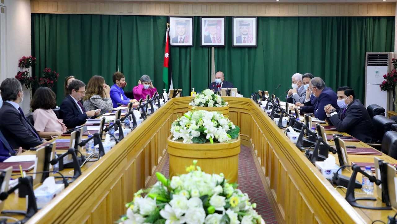 رئيس مجلس الأعيان يلتقي وفدا من البرلمان الأوروبي