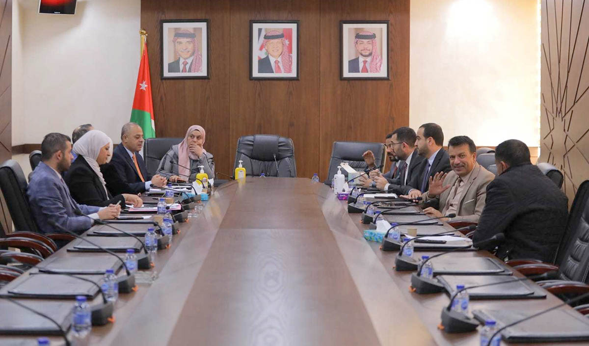 العدوان رئيسًا لكتلة البرنامج النيابية