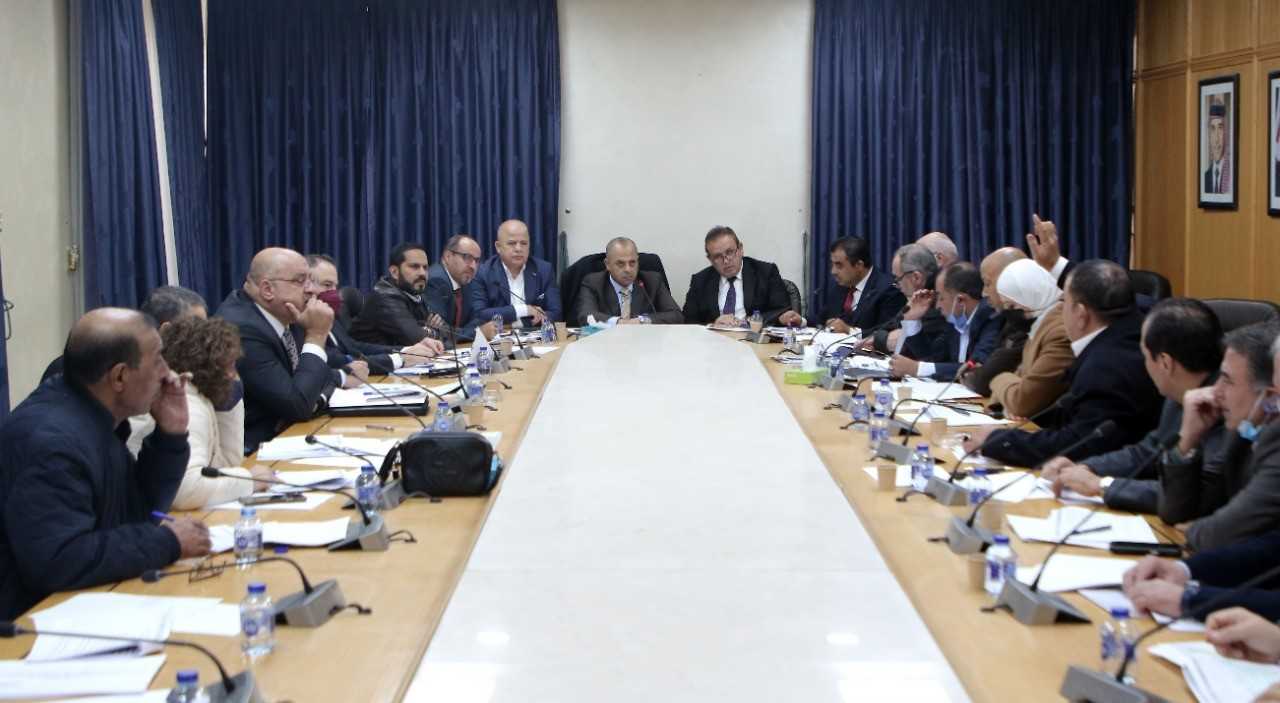 مشتركة نيابية تقر مشروع رخص المهن داخل حدود الأمانة