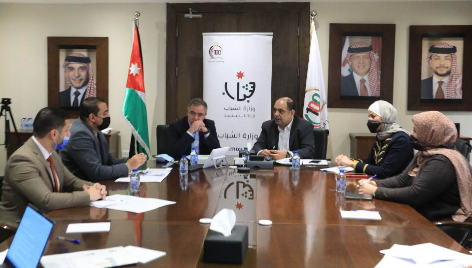 وزيرا الاقتصاد الرقمي والشباب يلتقيان أعضاء قطاع الاتصالات وتكنولوجيا المعلومات في الحكومة الشبابية