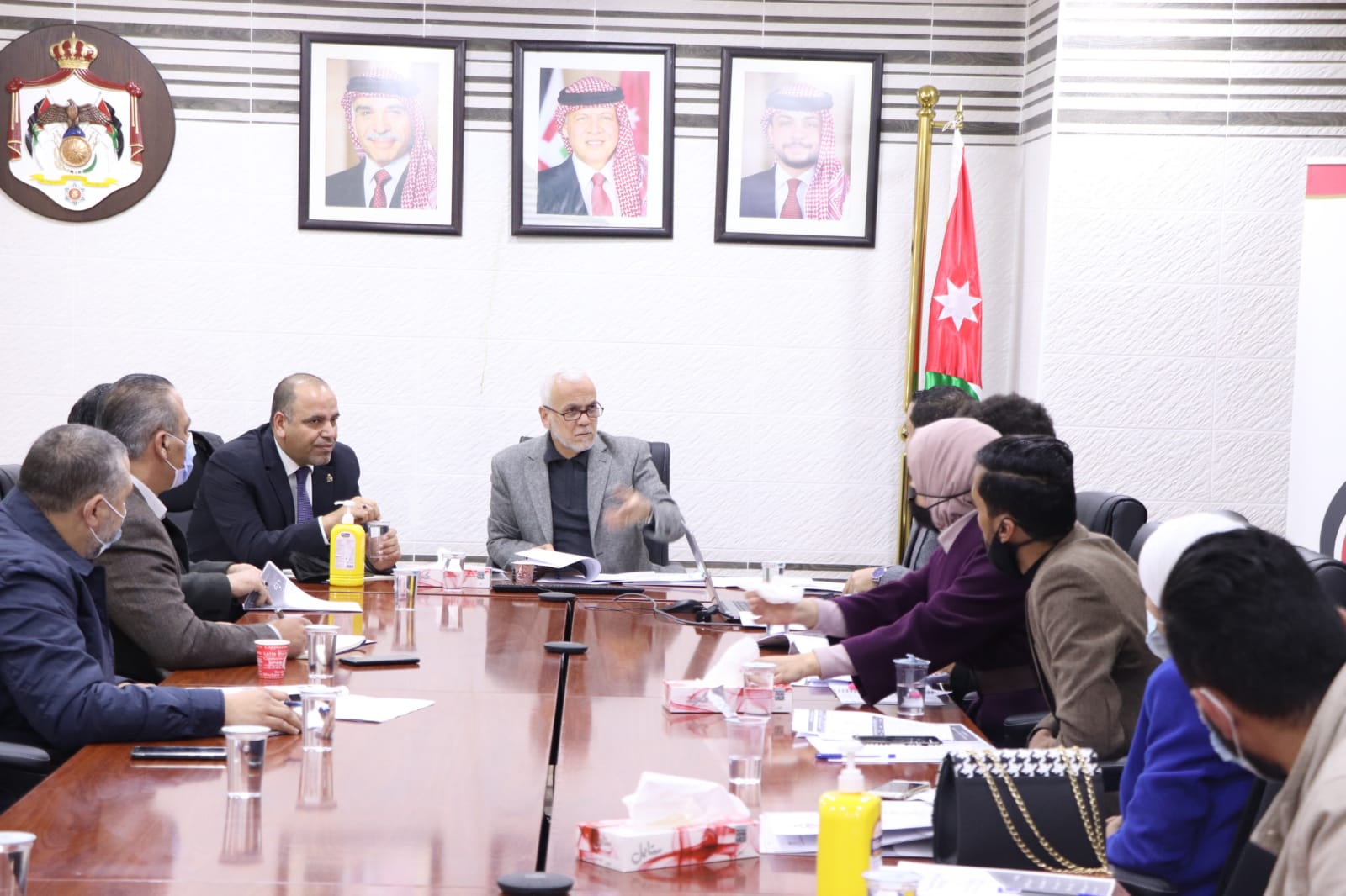 وزارة الشباب تستعرض أوراقا بحثية في قطاع التنمية