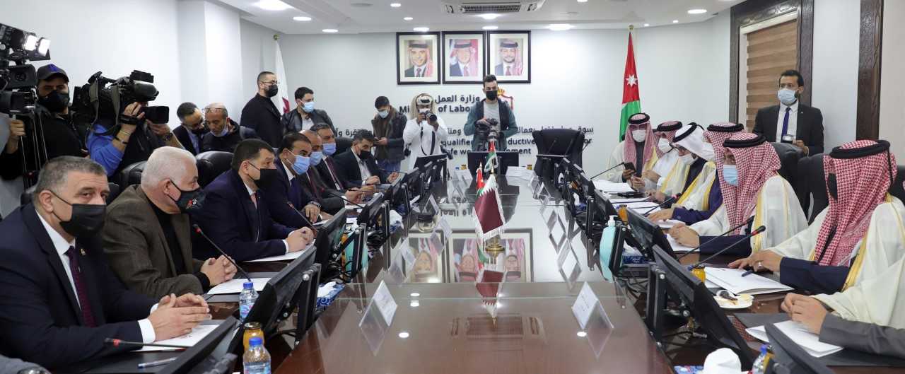 وزير العمل ونظيره القطري يبحثان زيادة فرص تشغيل الأردنيين في قطر
