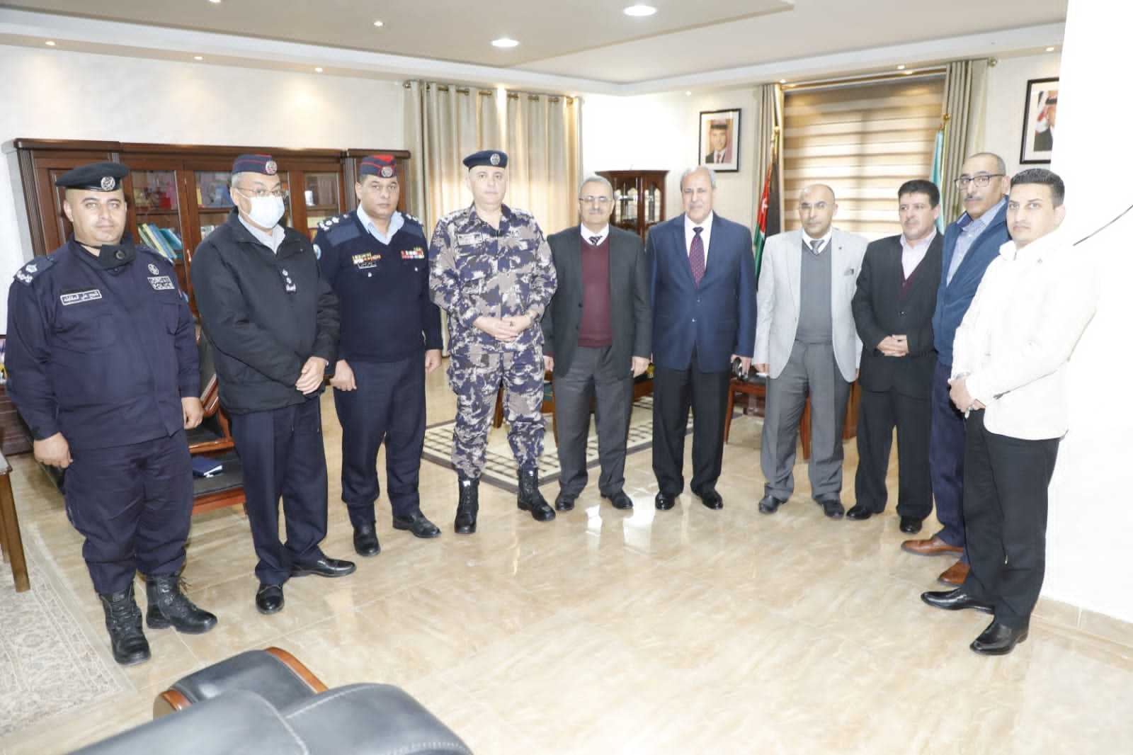 بحث التعاون بين جامعة آل البيت ومديرية الدفاع المدني