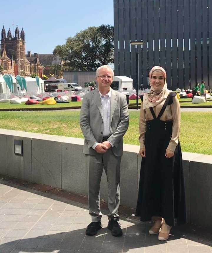 التطبيقية وسدني توقعان مذكرة تفاهم للتعاون بكليات الطب