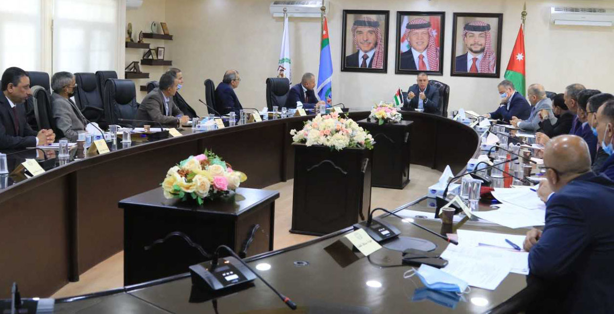 وزير الداخلية يترأس اجتماعا لمحافظي الميدان