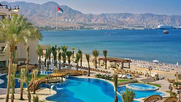إنتعاش الحركة السياحية أول أيام العيد بالعقبة