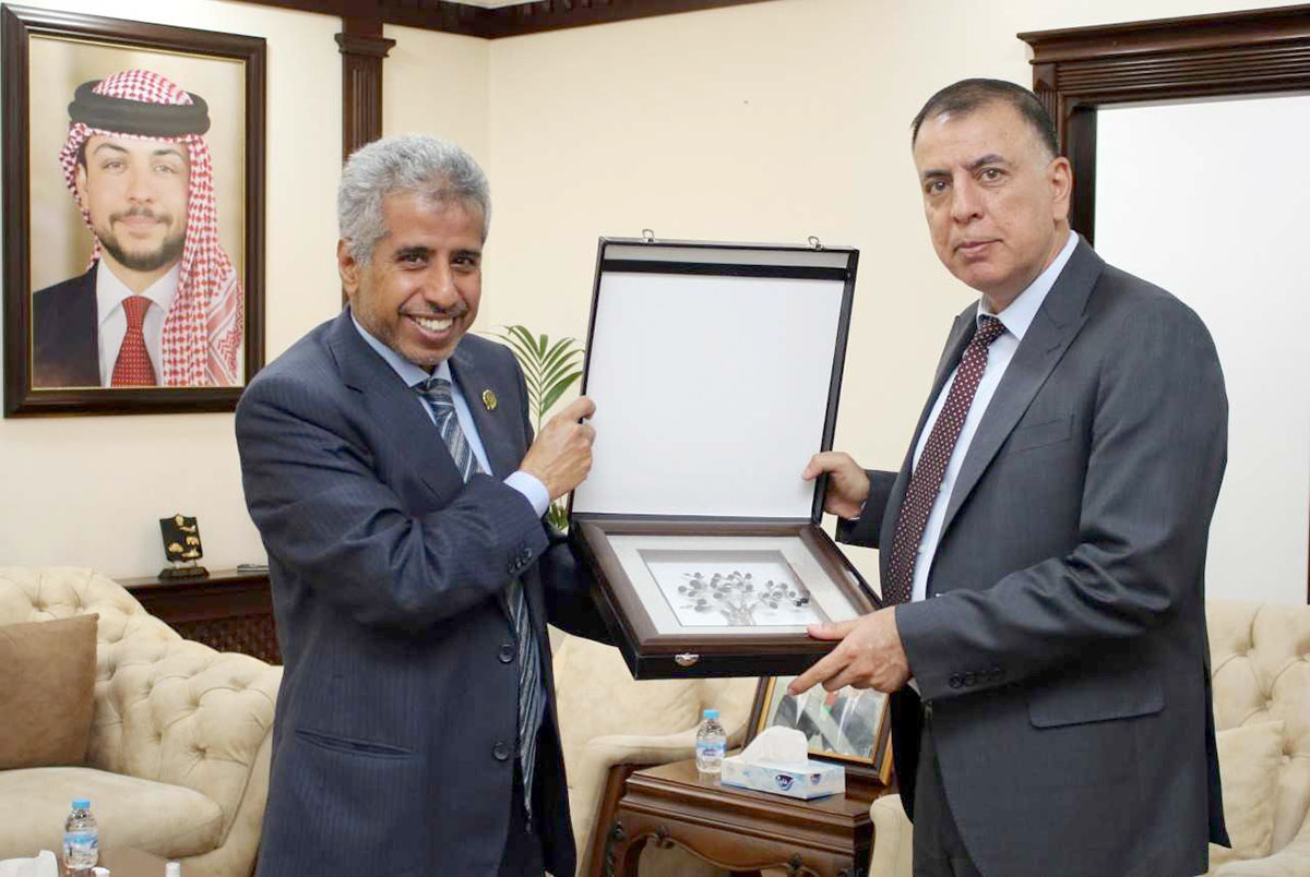 الفراية يبحث مع أمين عام مجلس وزراء الداخلية العرب التعاون الأمني